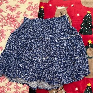 navy and white floral ruffle skirt size xs